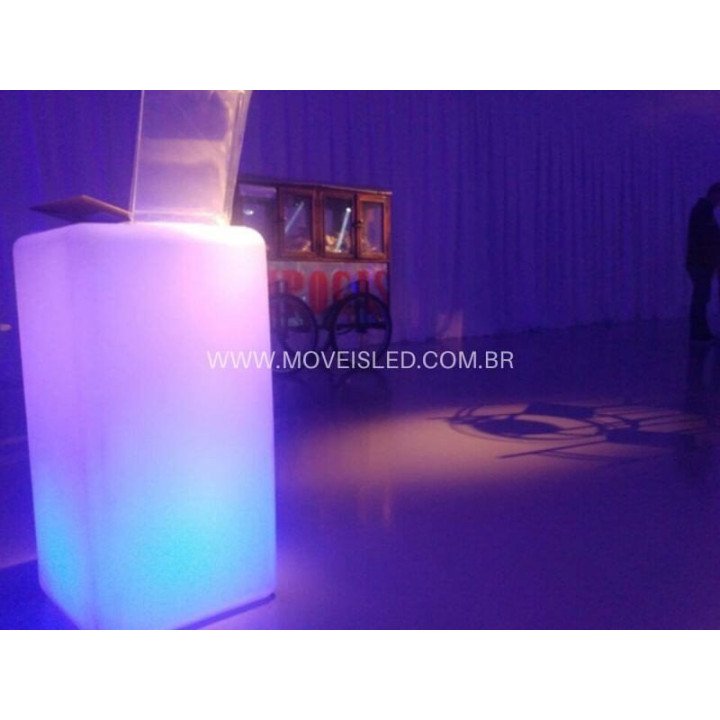 Locação de Mesa Bistrô Baixa de LED em São Paulo | Móveis Led