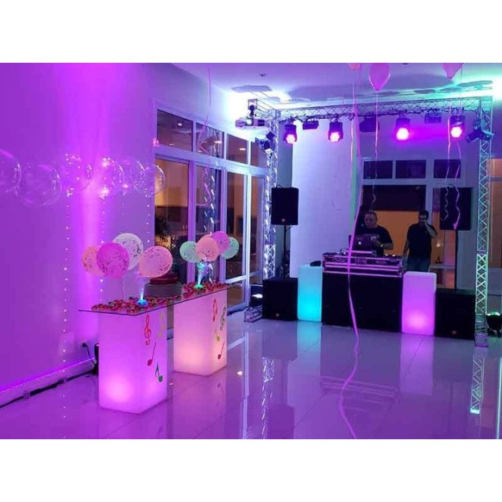 Mesa de LED Quadrada com Fio RGB em SP | Móveis Led