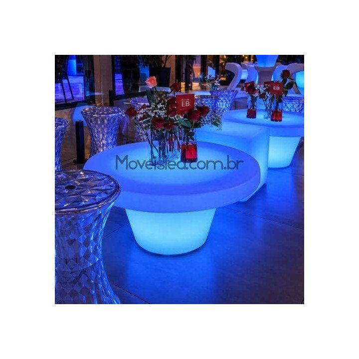 Locação de Mesa Baixa de LED Oca em São Paulo | Móveis Led